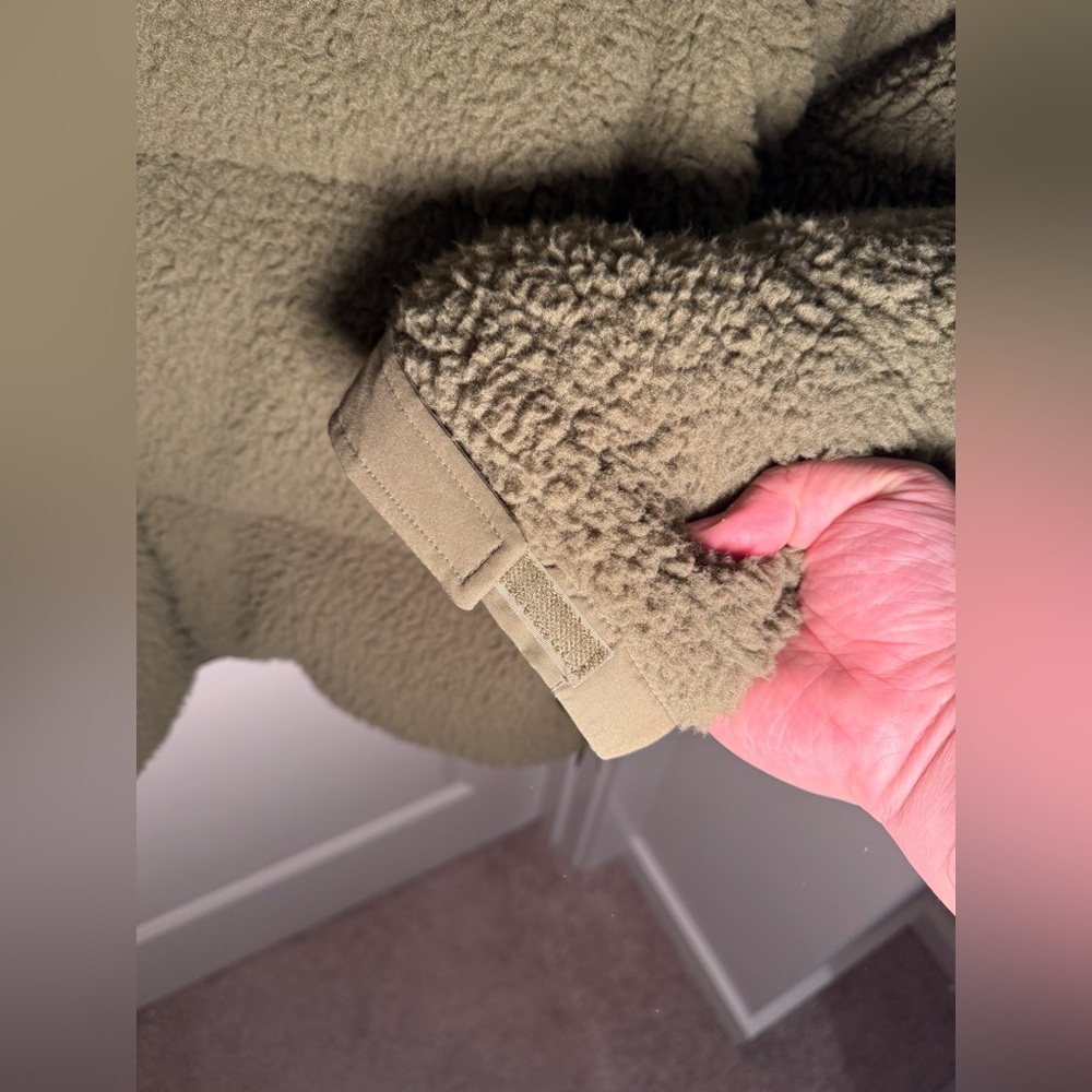 THE NORTH FACE - Olive Shearling Nuptse Puffer Jacket - Picture 8 of 16